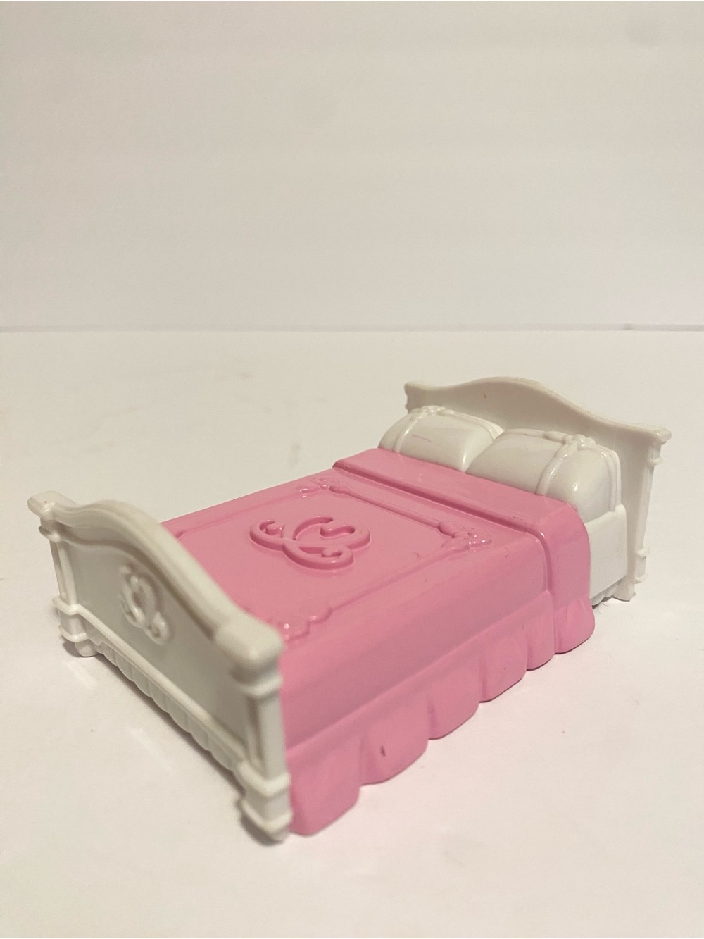 2004 Sweet Streets Double Bed Cream Pink Fisher Price Mattel Plastic Dollhouse